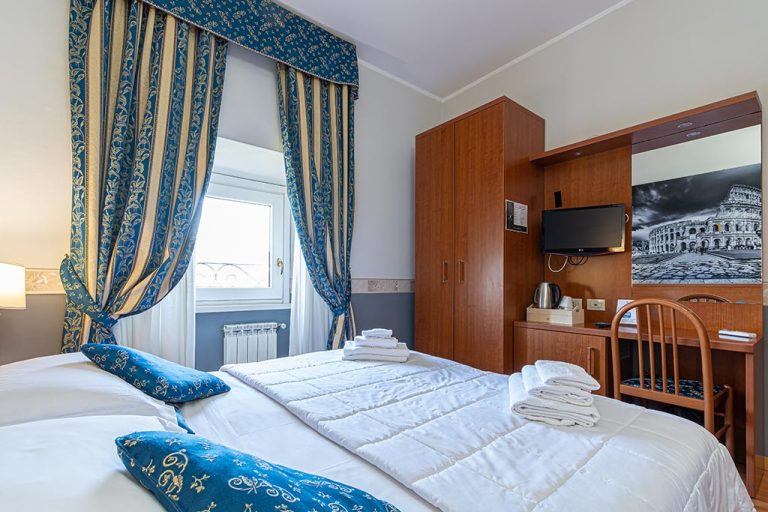 Aureliano – Room with St. Peter's dome view