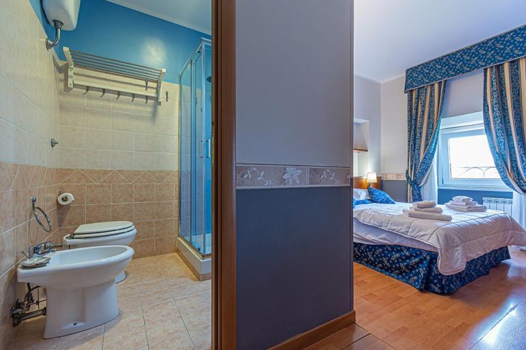 Diocletian – Room with St. Peter's dome view